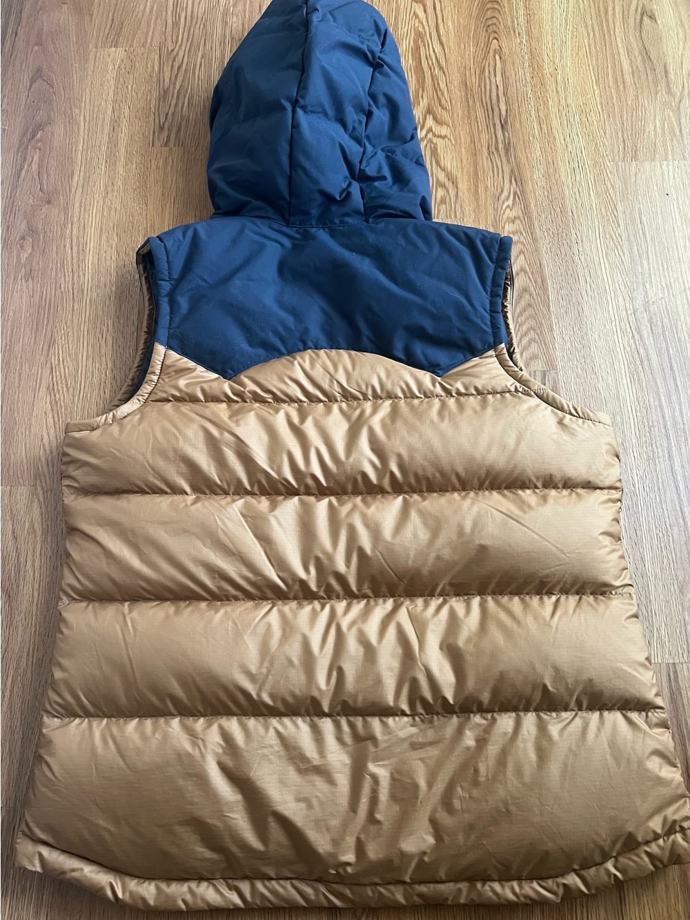 Patagonia down puffer vest jacket bivy navy blue and tan Womens Large EUC - Picture 4 of 6
